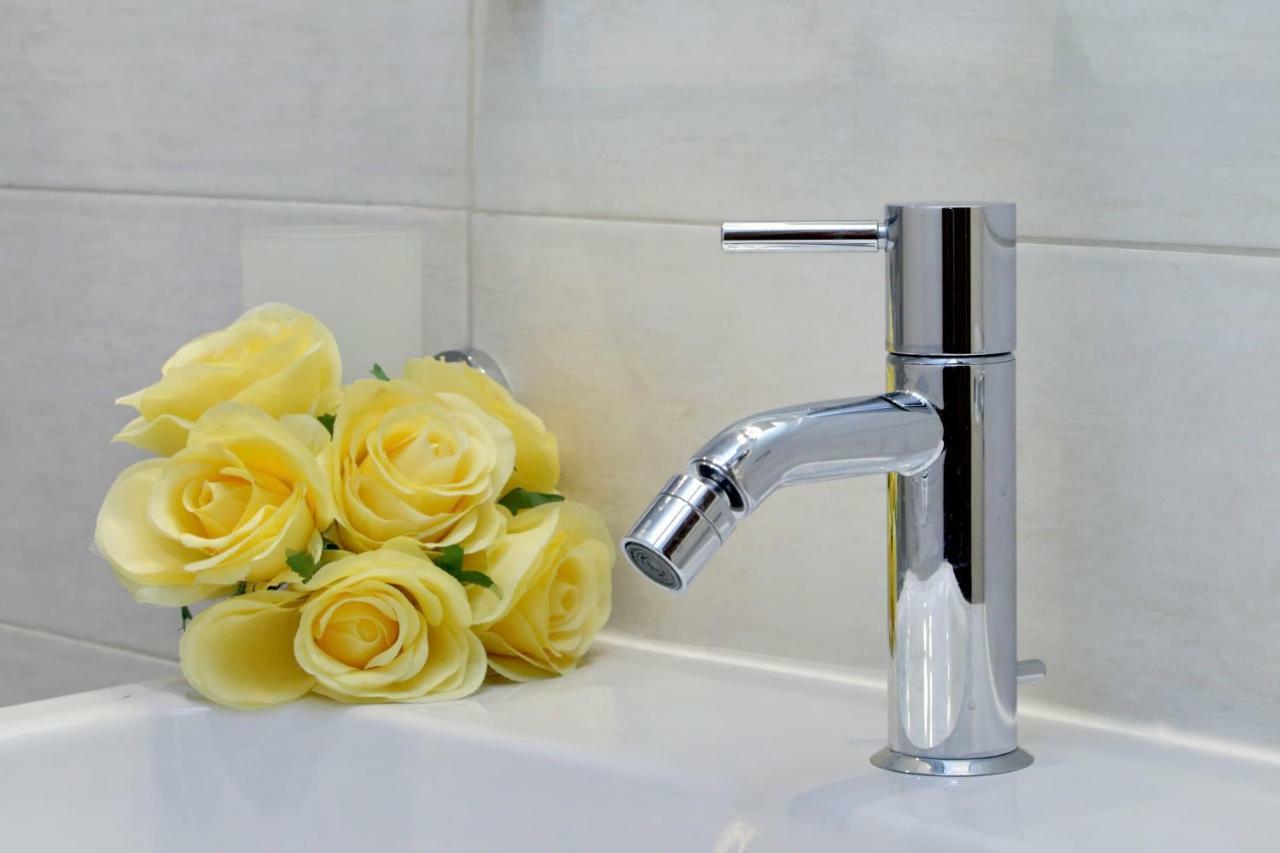 Lungaretta4 Apartment โรม ภายนอก รูปภาพ