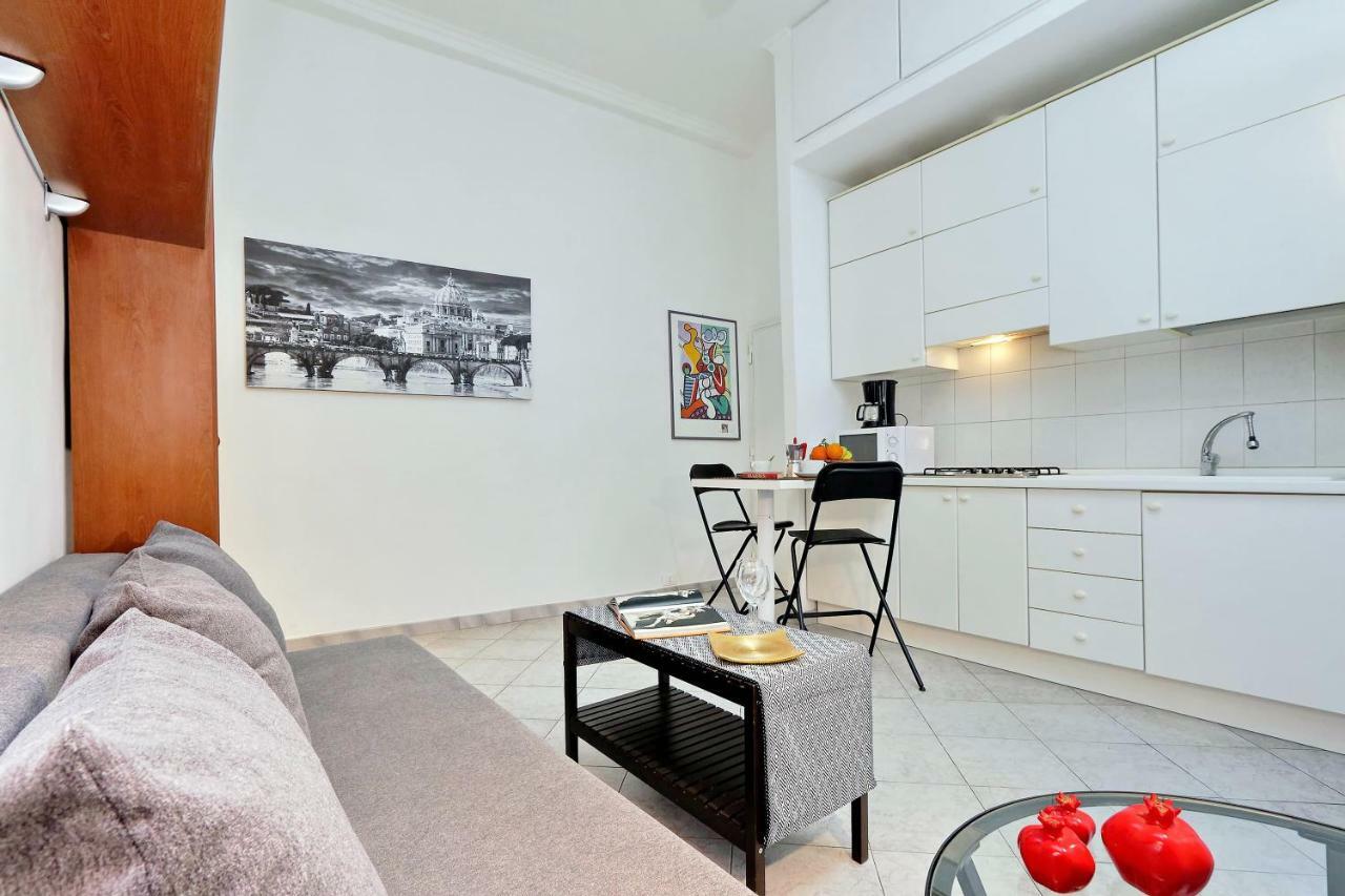 Lungaretta4 Apartment โรม ภายนอก รูปภาพ