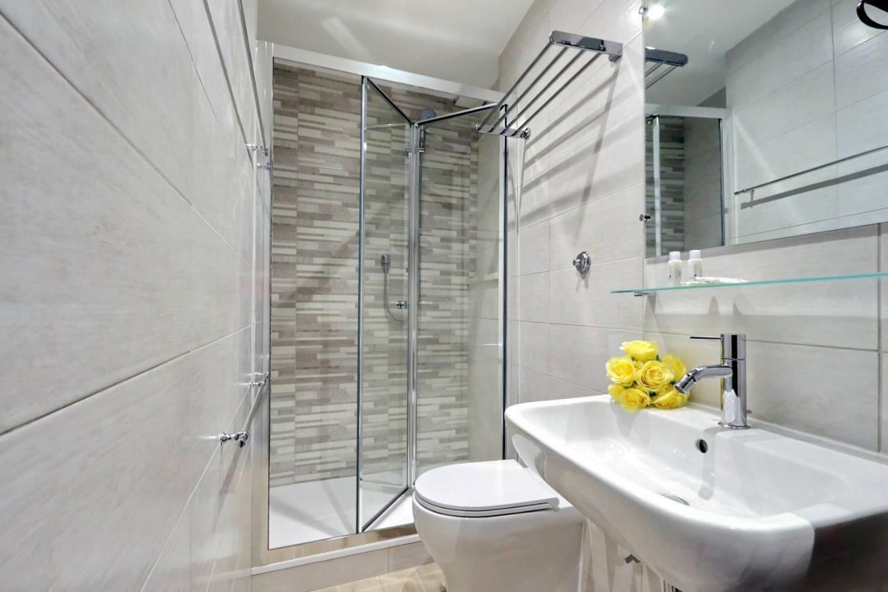 Lungaretta4 Apartment โรม ภายนอก รูปภาพ